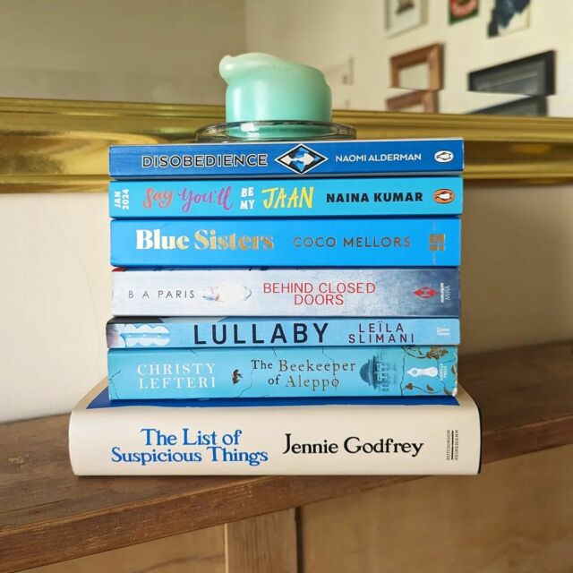 A blue book-stack for the weekend 💙 how many of these have you read?

#bookclub #bookstack #bookrecommendation #bookstagram #happyplacepodcast #happyplace